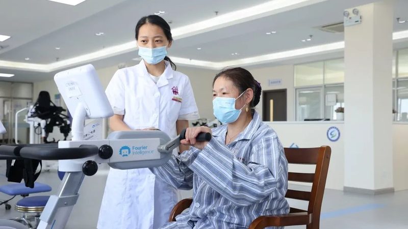 不锈钢老人助餐餐具：揭秘其优缺点与选购要点