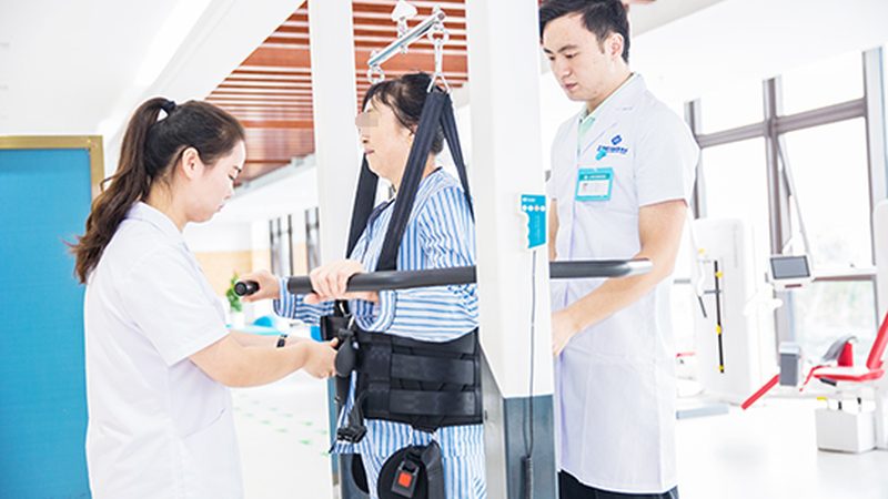 揭秘养老护理行业：护工代理公司排名背后的真相